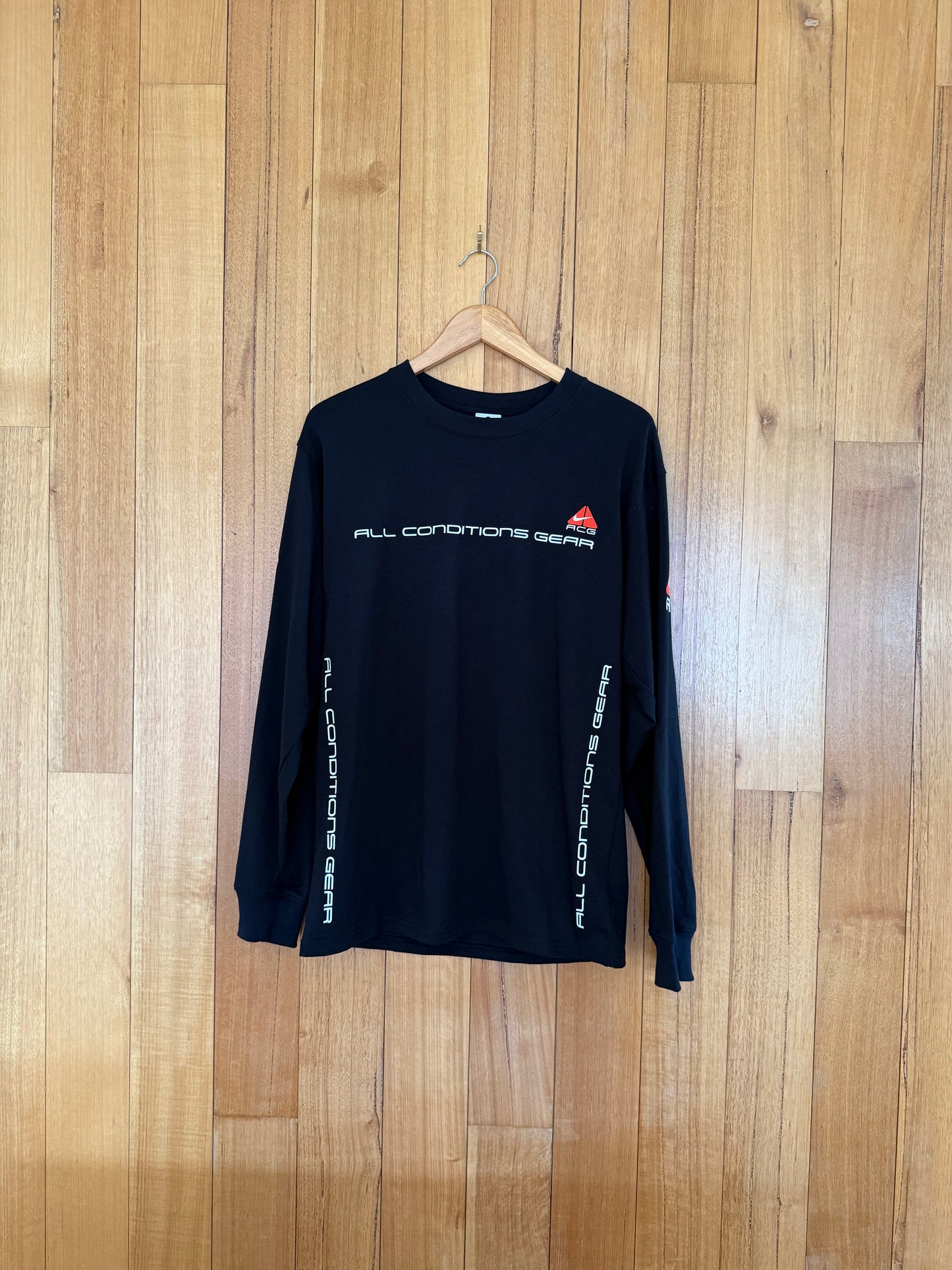 Nike ACG Big Logo Long Sleeve T-shirt