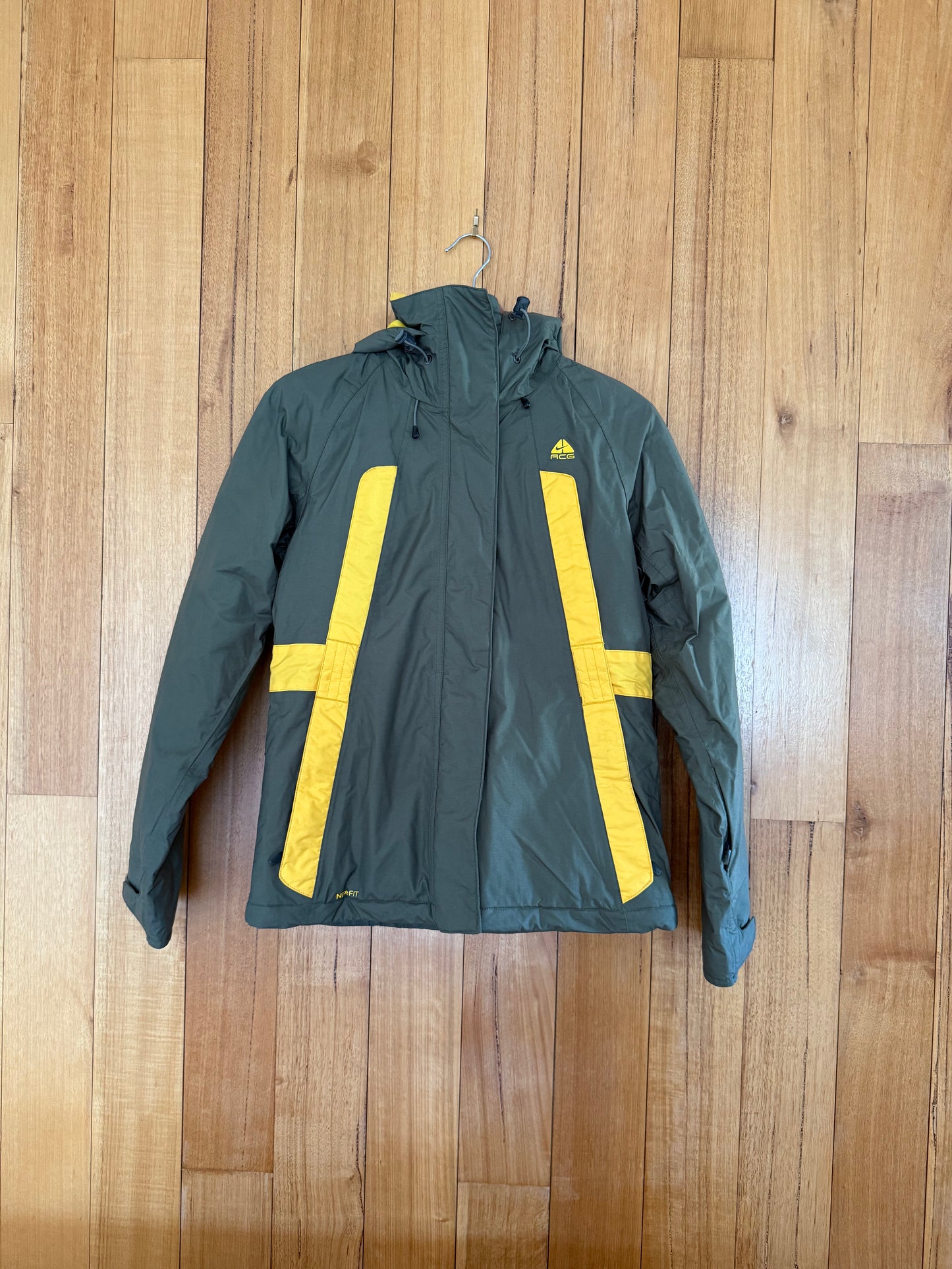 Nike ACG NikeFIT Insulated Jacket (Womens)
