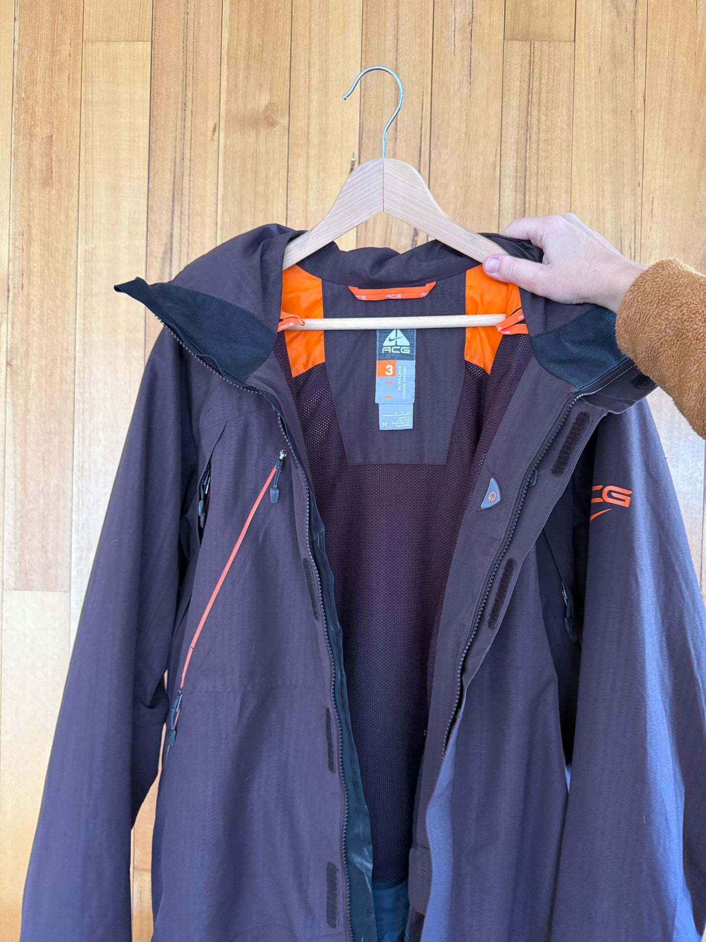 NIKE ACG GORE-TEX Ski Jacket - Brown