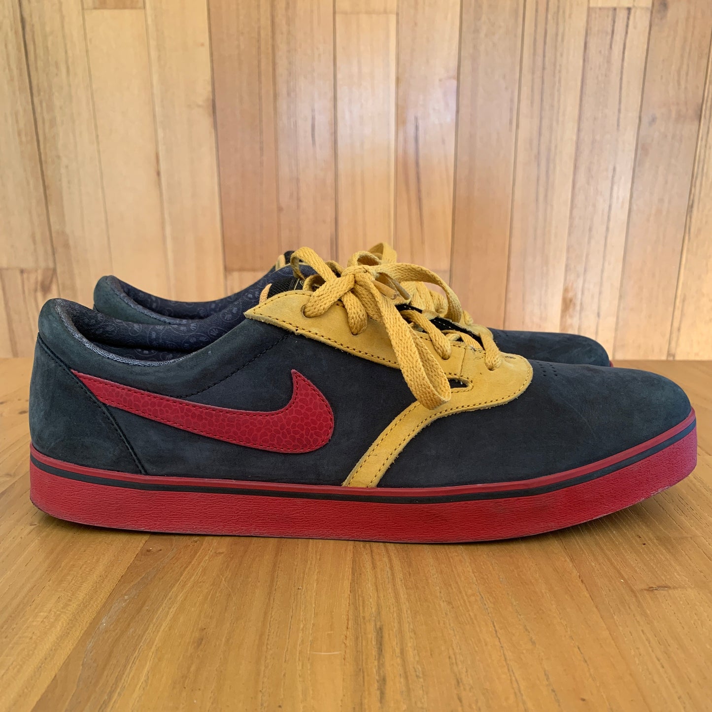 2011 NikeSB Vulc Rod SB 'Doernbecher' 2011