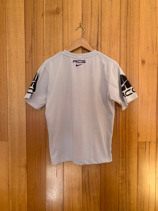 2006 Nike ACG Big Logo T-Shirt - Grey