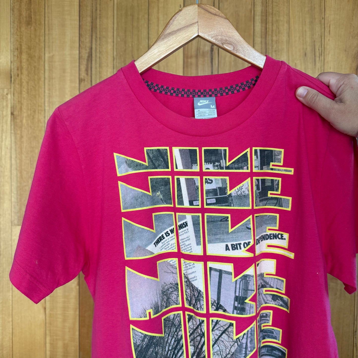 Nike Sportswear Re-Issue Graphic Logo T-Shirt