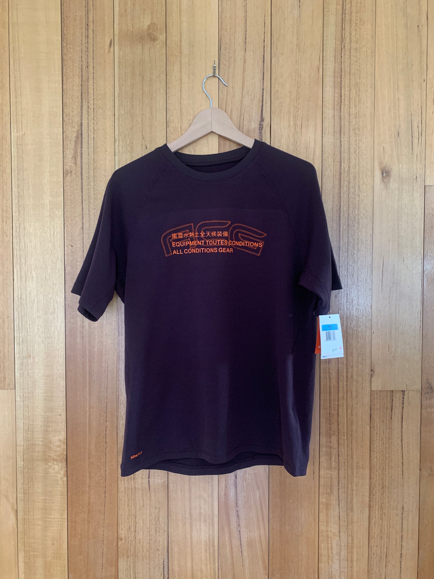 Nike ACG 3 Languages Logo T-Shirt