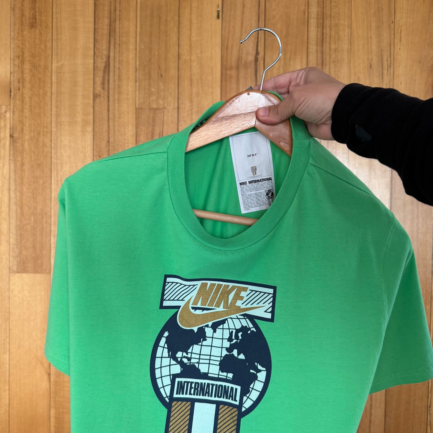 Nike Sportswear Re-Issue 'Nike International' T-Shirt - Green
