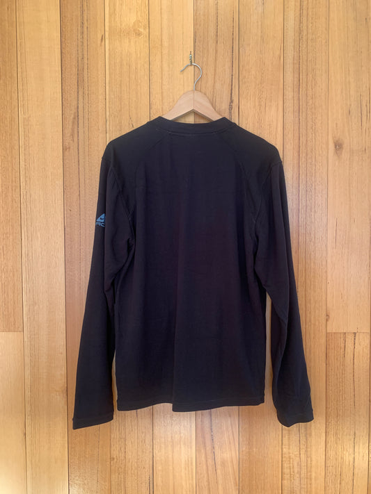 Nike ACG Front Pocket Long Sleeve