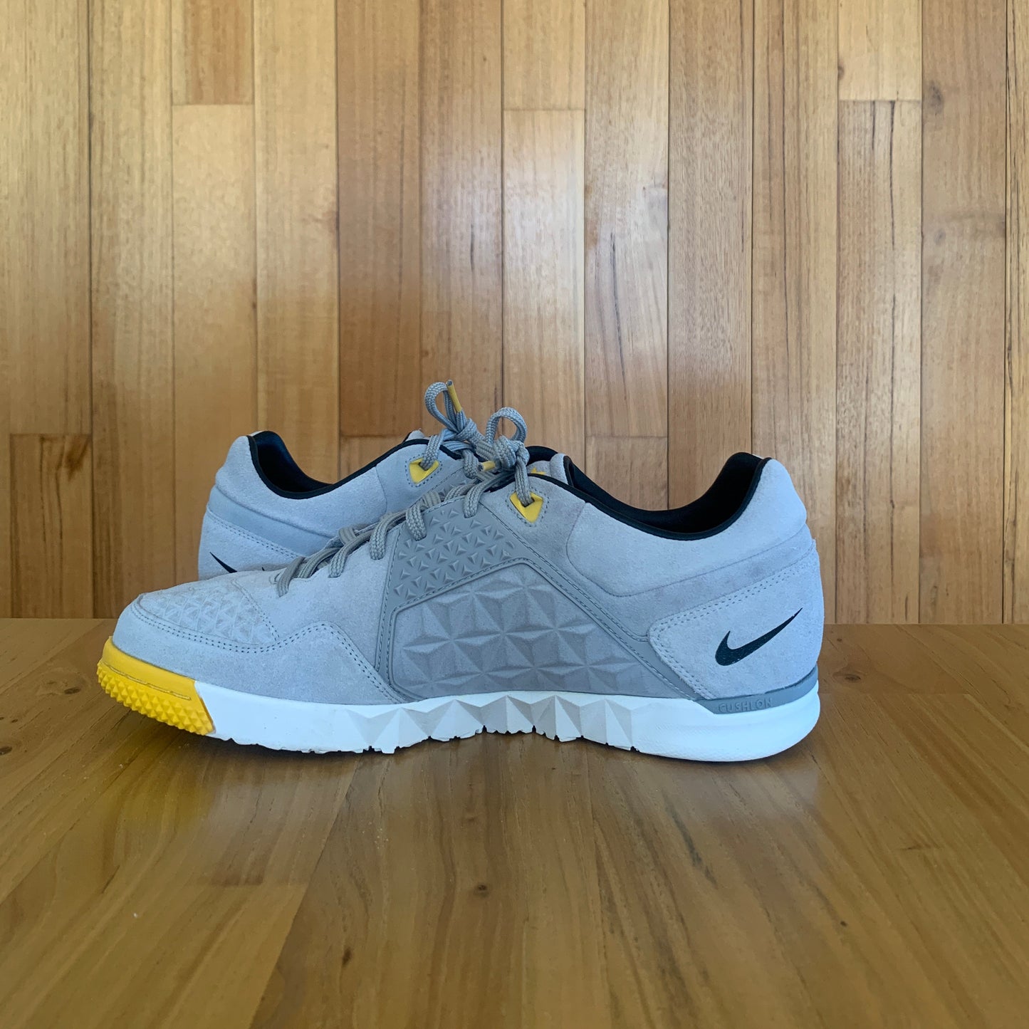 2011 Nike Livestrong Nike5 StreetGato TZ LAF