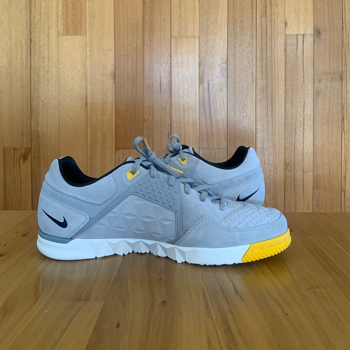 2011 Nike Livestrong Nike5 StreetGato TZ LAF