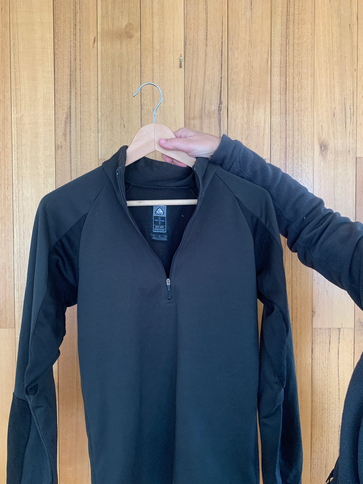 Nike ACG Base Layer Half Zip