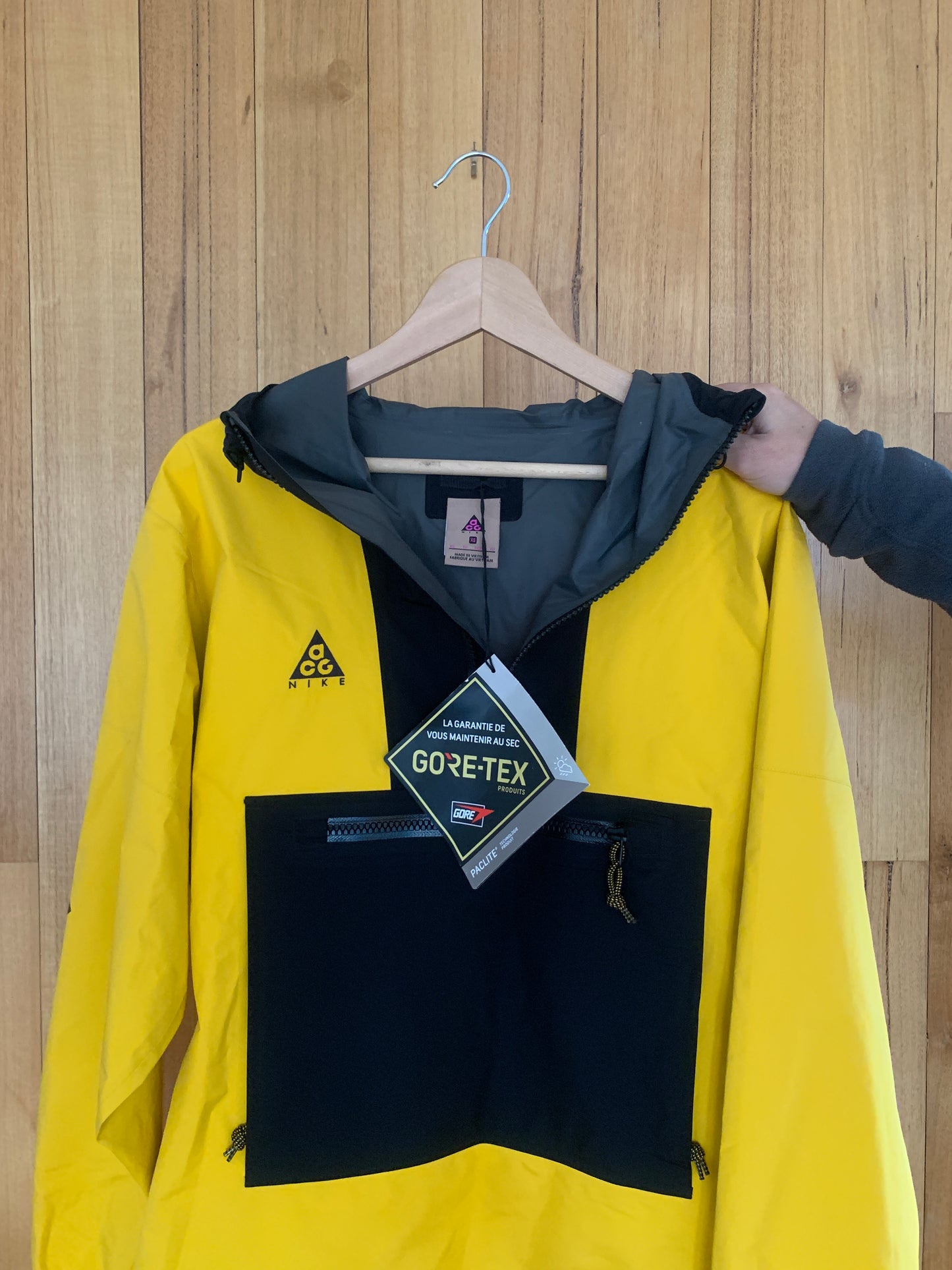 Nike ACG GORE-TEX Half Zip Rain Jacket