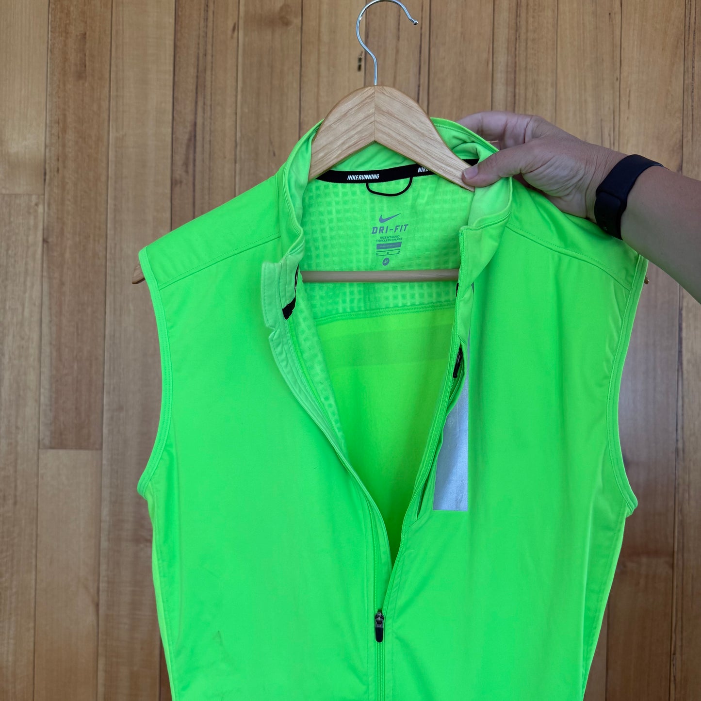 Nike Running Dri-Fit Vest with relective detail - Volt