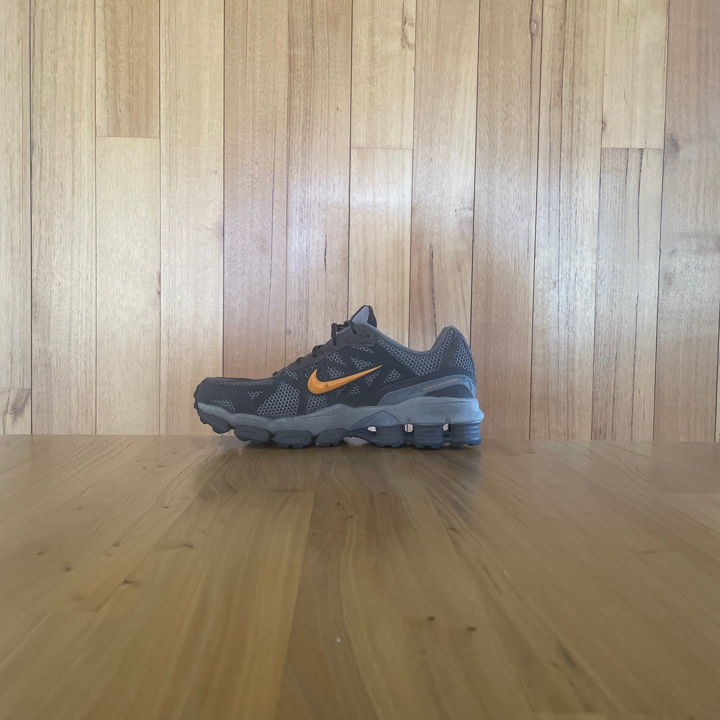 2006 Nike Shox Junga "Grey/Orange"