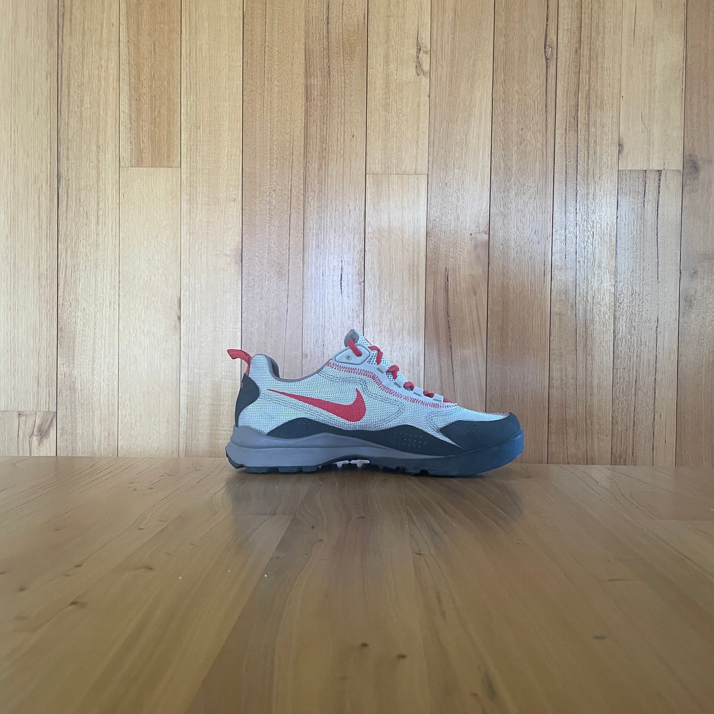2006 Nike ACG Wildedge 'Silver/Red/Black'