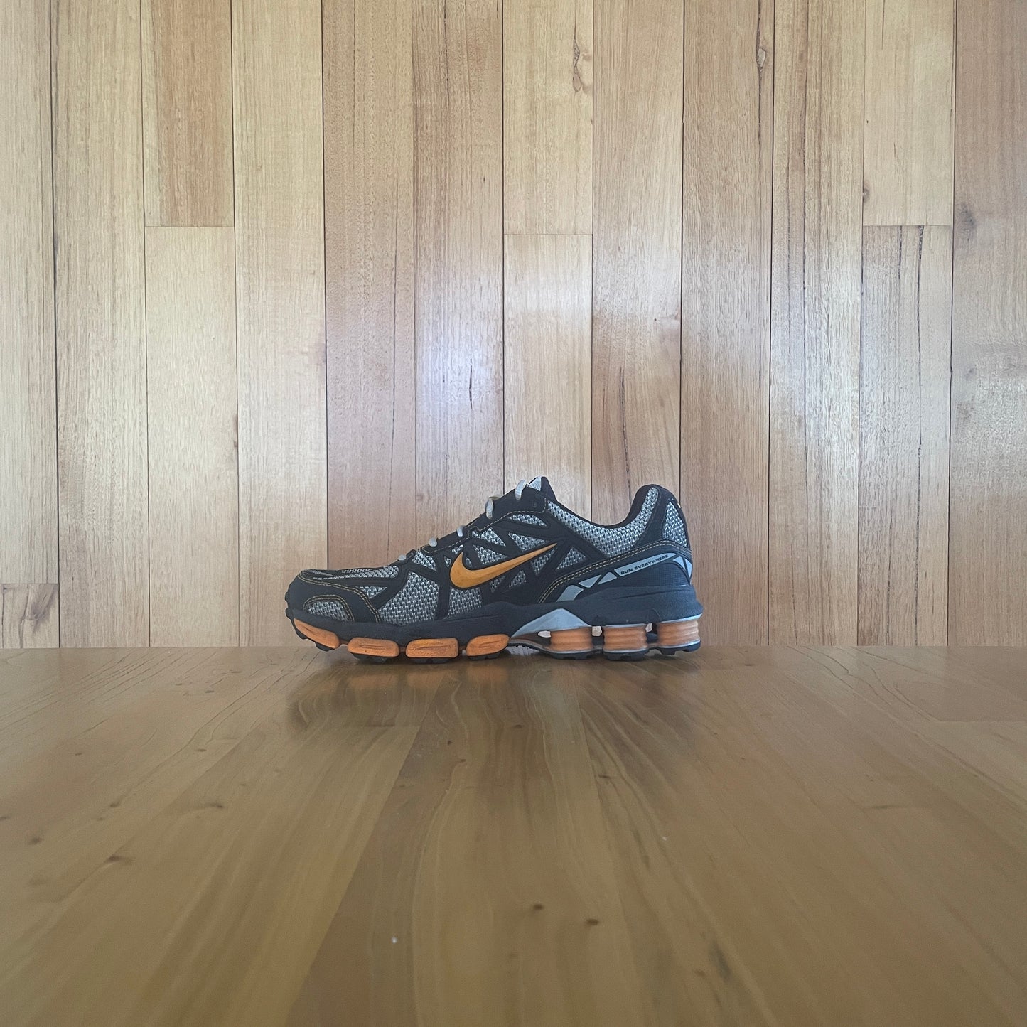 2006 Nike Shox Junga "Orange/Grey"