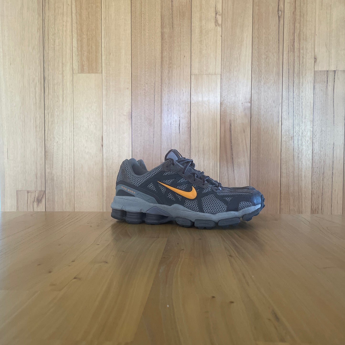 2006 Nike Shox Junga "Grey/Orange"