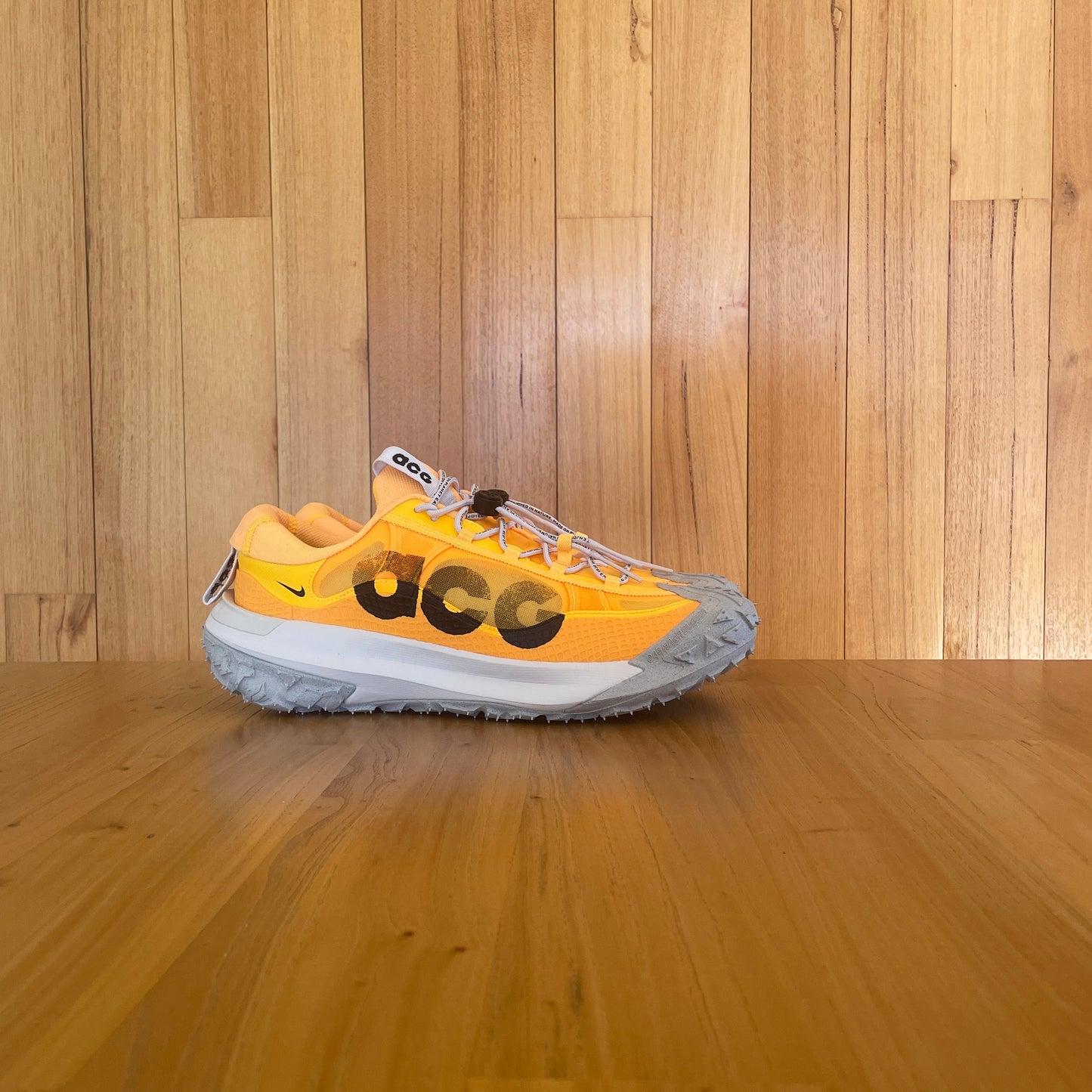 2022 Nike ACG Mountain Fly 2 Low 'Laser Orange'