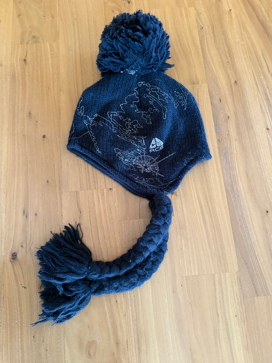 Nike ACG Sherpa Beanie