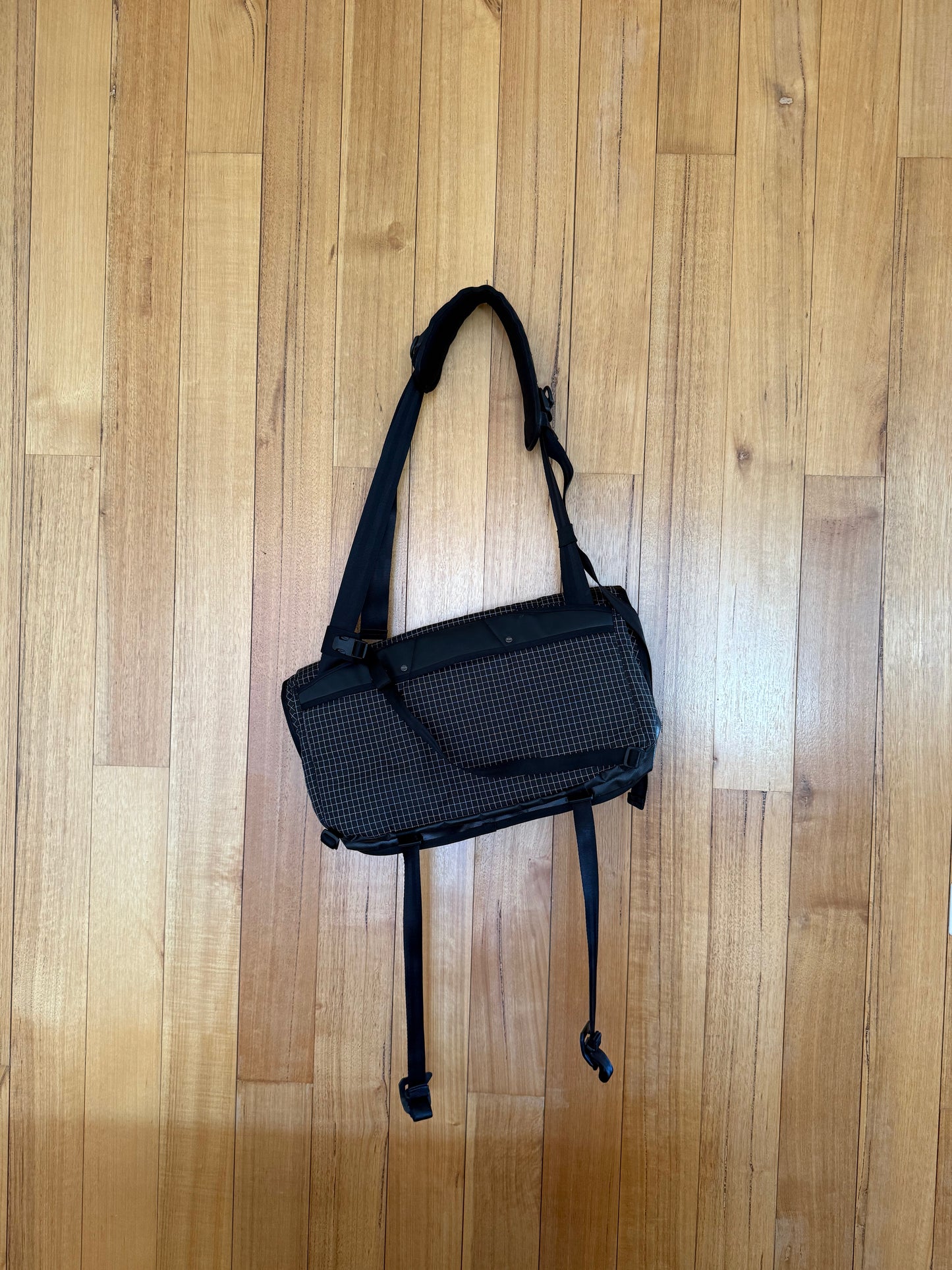 Nike ACG 20th Anniversary Messenger Bag 'Grid Pattern'