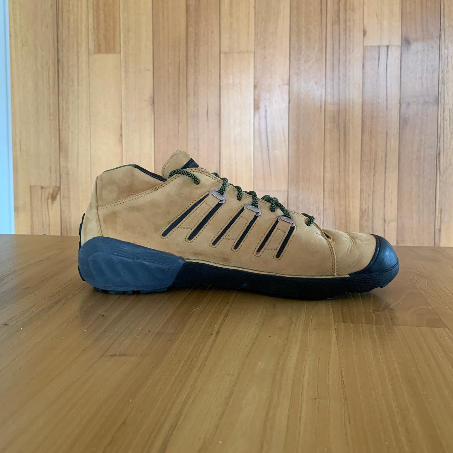 2005 Adidas Equipment EQT E 12 Lateral 0 Hiking Shoe
