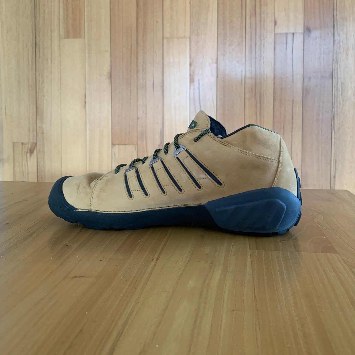 2005 Adidas Equipment EQT E 12 Lateral 0 Hiking Shoe