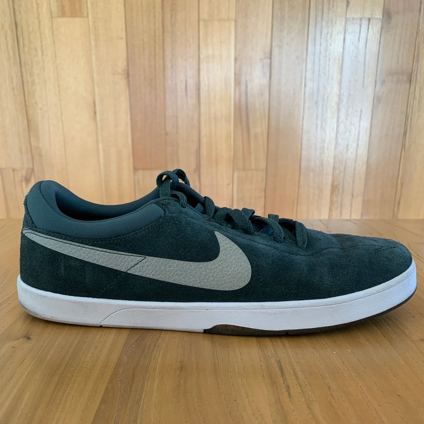 2011 NikeSB Eric Koston 1 Vintage Green/Metallic Silver