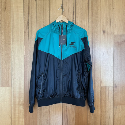Nike The Athletic Department  Wind-Runner Jacket - Green and Black
