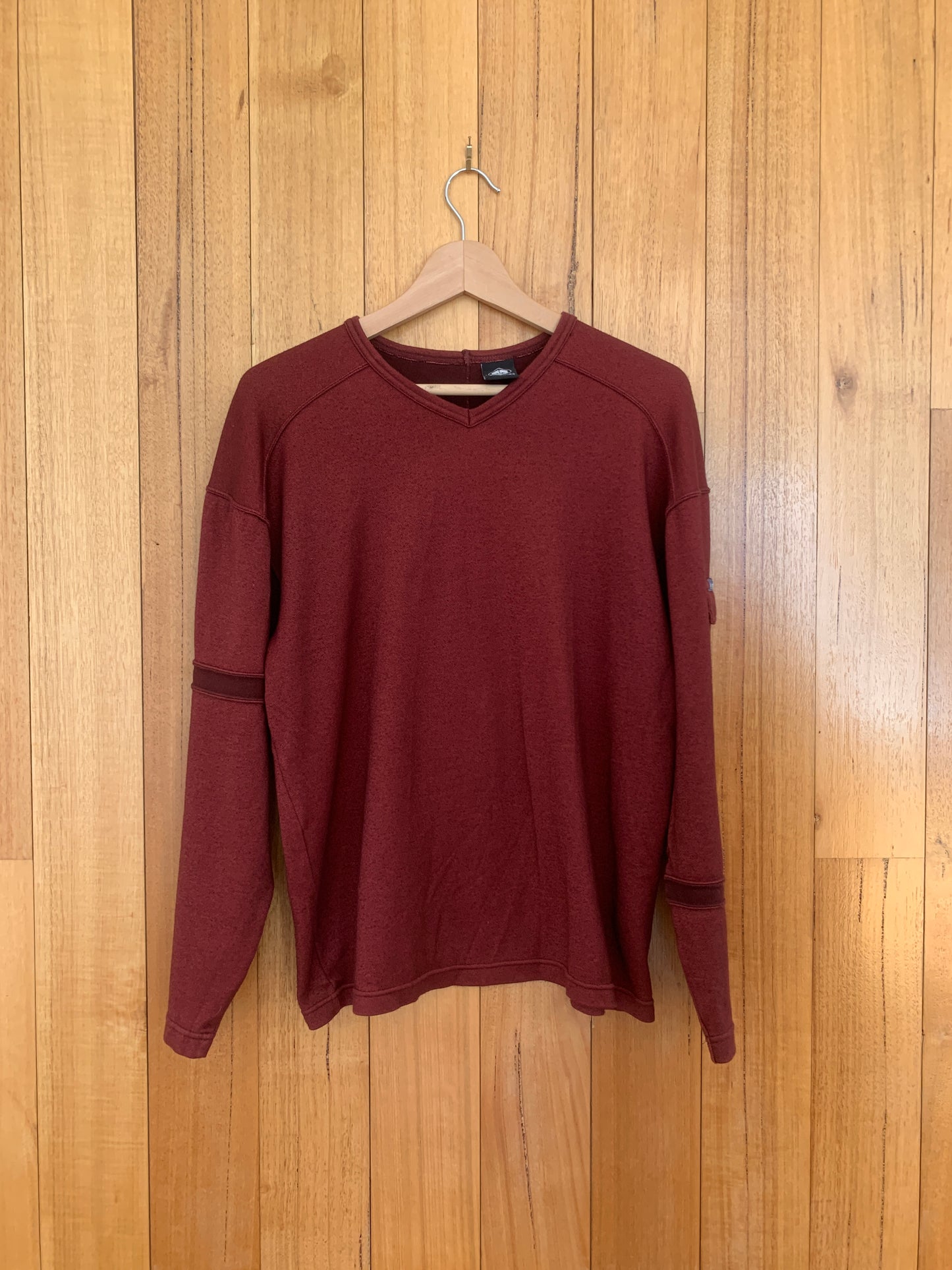 Nike ACG V-neck Long Sleeve T-Shirt