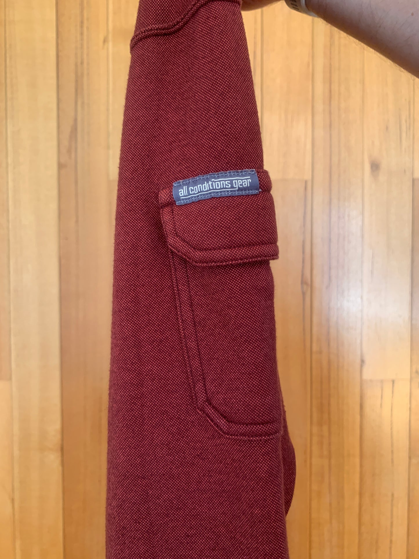 Nike ACG V-neck Long Sleeve T-Shirt