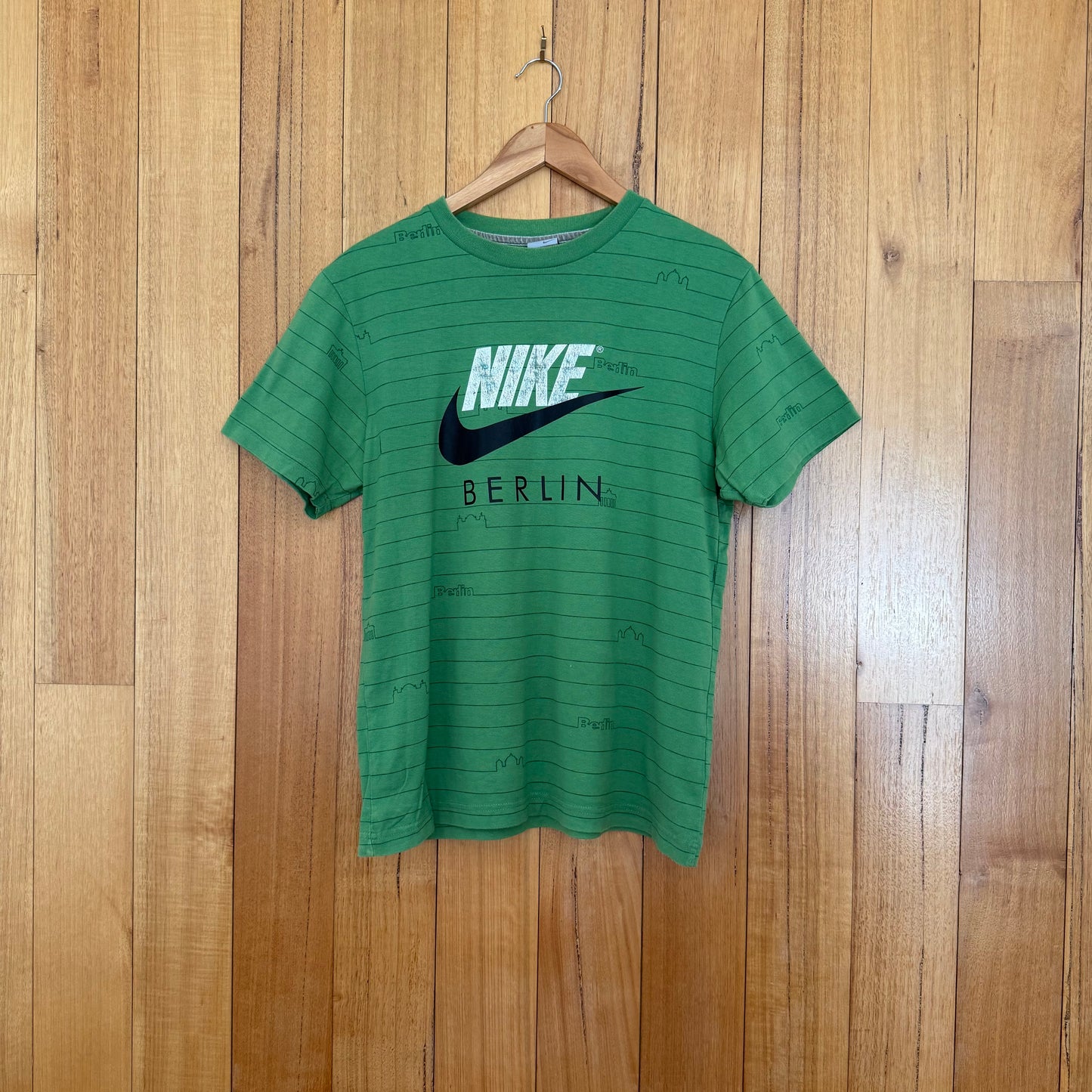 Nike Sportswear Striped 'Berlin' T-Shirt