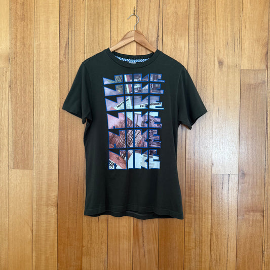 Nike Sportswear Limited Issue Geoff Hollister 'Modified Block' Logo T-Shirt - Green