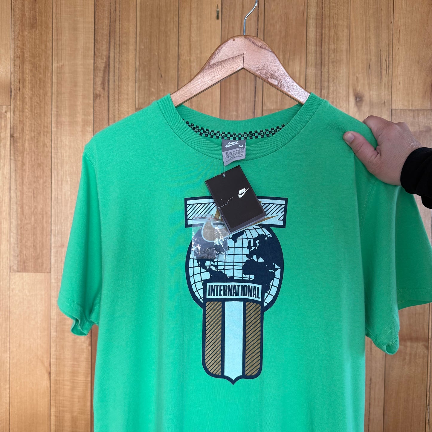 Nike Sportswear Re-Issue 'Nike International' T-Shirt - Green