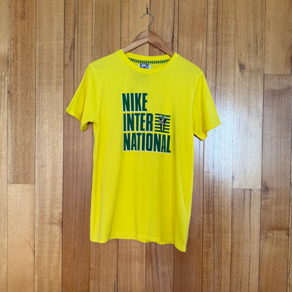 Nike Sportswear Re-Issue Nike International T-Shirt - Yellow