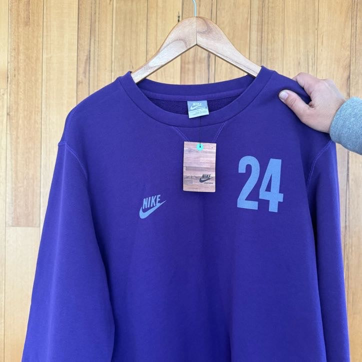 Nike Sportswear Purple 24 Crew