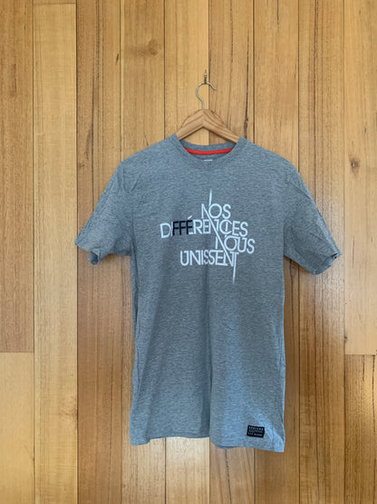 Nike Sportswear 'L nos Differences nous unissent' F.F.F. T-Shirt
