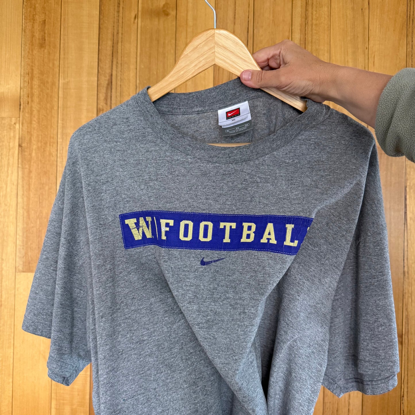 Nike Team University of Washington Huskies T-Shirt