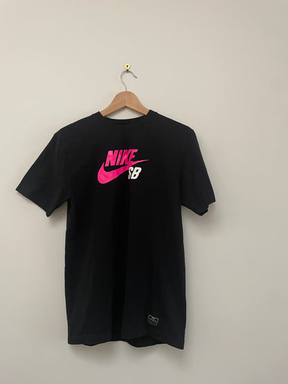 NikeSB Basic Brand T-Shirt