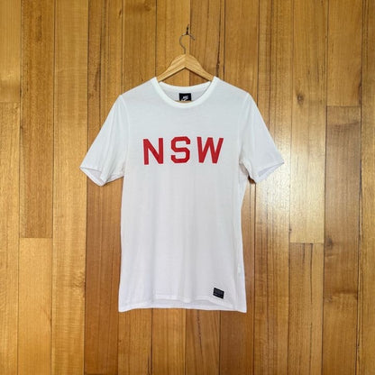 Nike Sportswear NSW Red Logo T-Shirt