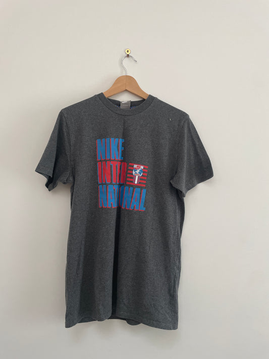 Nike Re-Issue - Nike International Logo T-Shirt