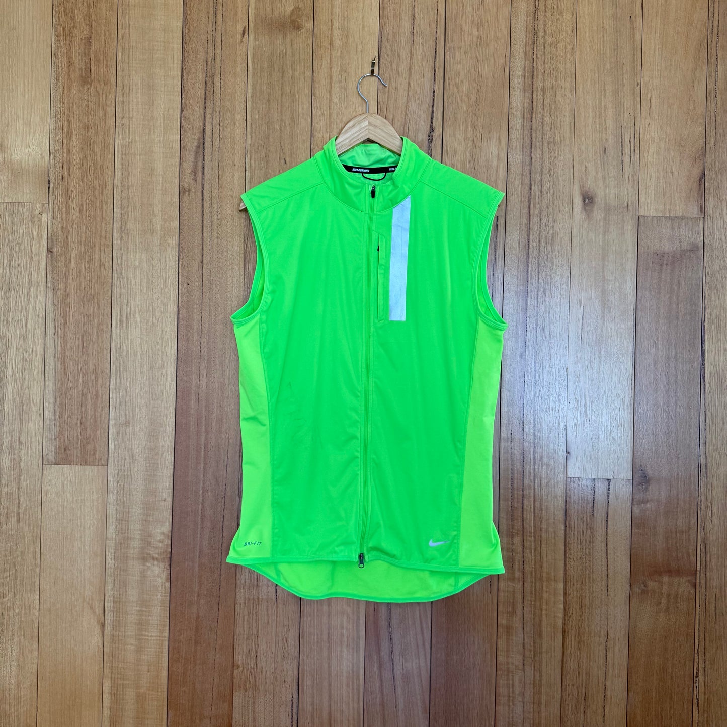 Nike Running Dri-Fit Vest with relective detail - Volt