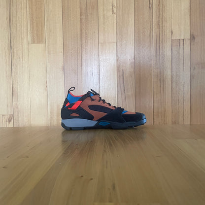 2018 Nike ACG Air Revaderchi 'Black Dark Russet'