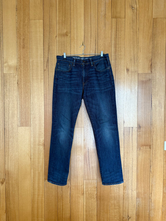 Levis 511 x NikeSB Skateboard Jeans in blue - front view of rare collaboration denim