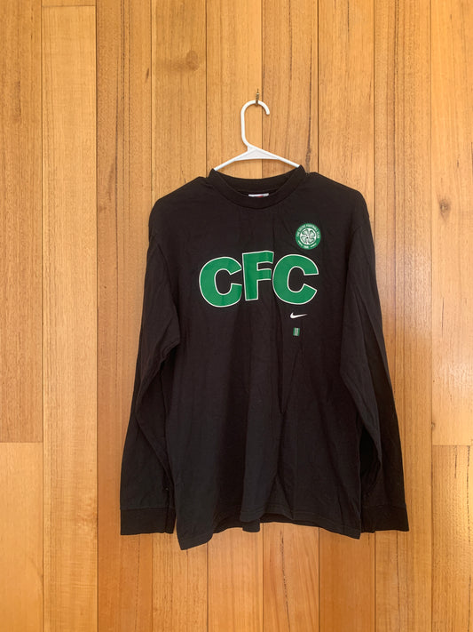 Nike Celtic Football Club Long-sleeve T-Shirt in black with green and white graphics - front view