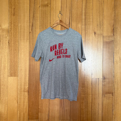 Nike Hood To Coast Run by Rebels T-shirt in grey with red print, 2017 relay race commemorative tee, pre-owned condition
