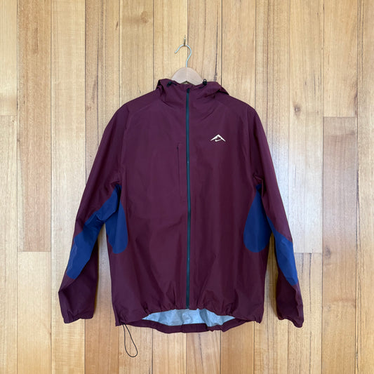 Nike Trail Cosmic Peaks Gore-Tex Infinium Running Jacket in maroon and navy - front view